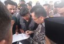 Sempat Ricuh, Tuntutan Mahasiswa Aksi Demonstrasi Ditandatangani Rektor UIN Suska Riau